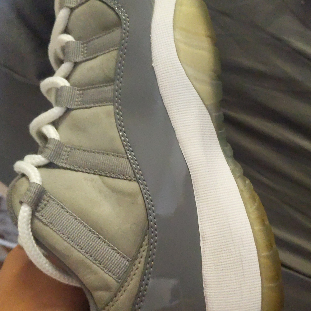 Jordan 11 - Picture 2 of 4